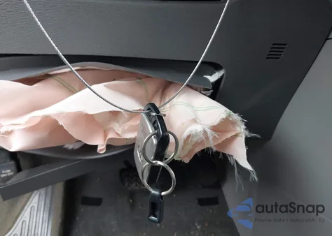 2015 Toyota Sienna Xle 8 Passenger from USA, damaged, VIN 5TDYK3DC7FS615377